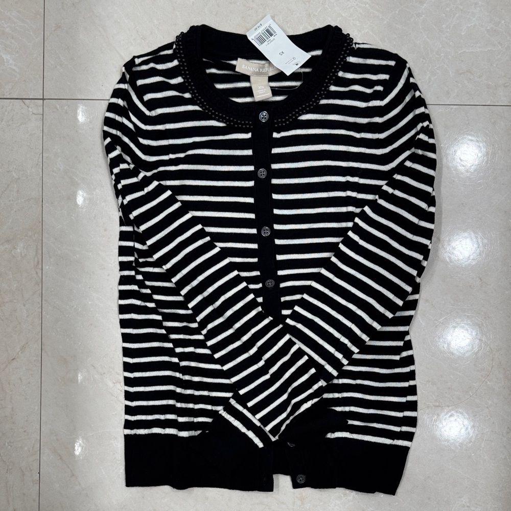 💗Banana Republic Black and White Striped Cardigan
